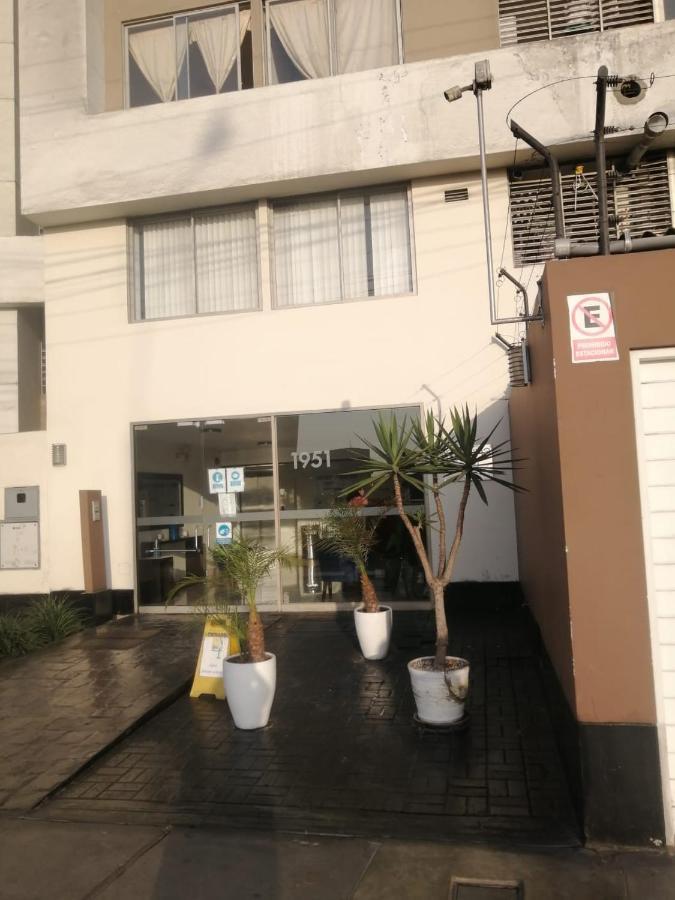 Departamento Estudio Full Equipado Wifi Cerca A Todo Limaアパートメント エクステリア 写真